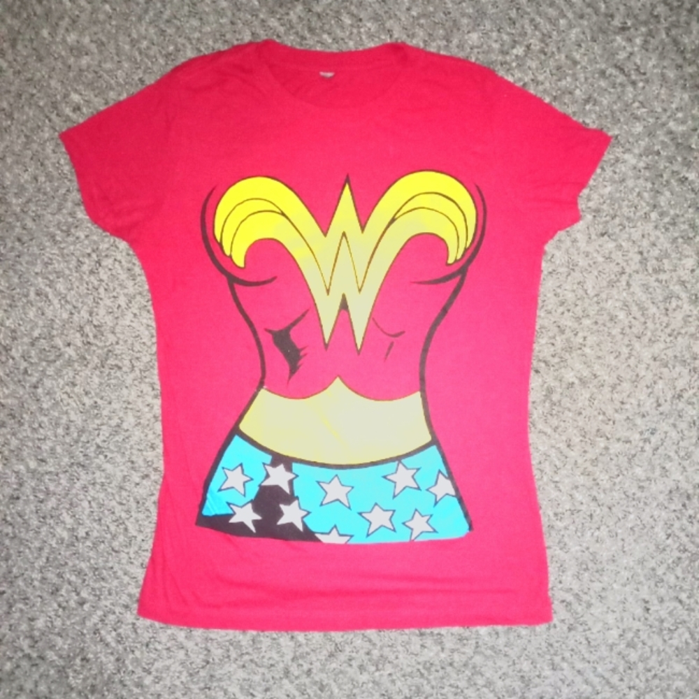 Wonder Woman tee